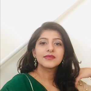 Meet your Posher, Hina